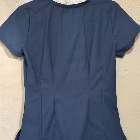 Scrubology Scrubs set in grey - Picture 8 of 13